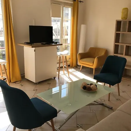 Cosy, Tour Eiffel - Champs De Mars Paris